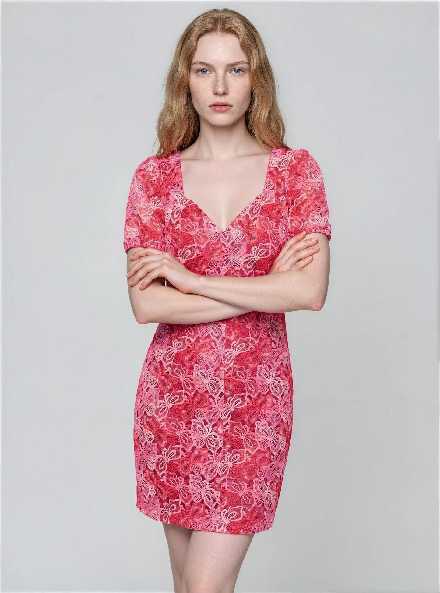 Floral-Lace Short-Sleeve Sweetheart-Neck Dress - Layalita