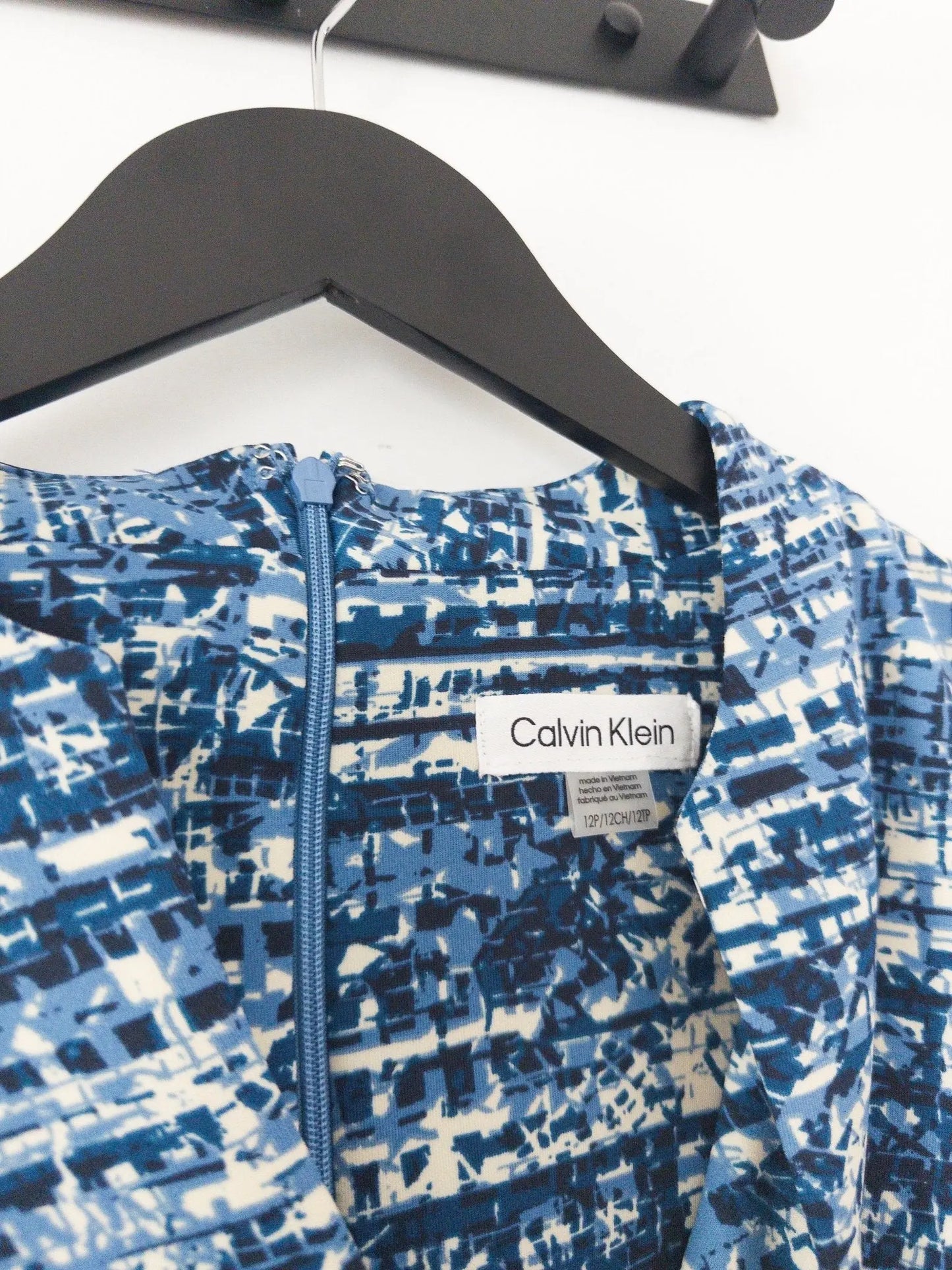 Petite Printed Short-Sleeve Scuba Sheath Dress - Layalita