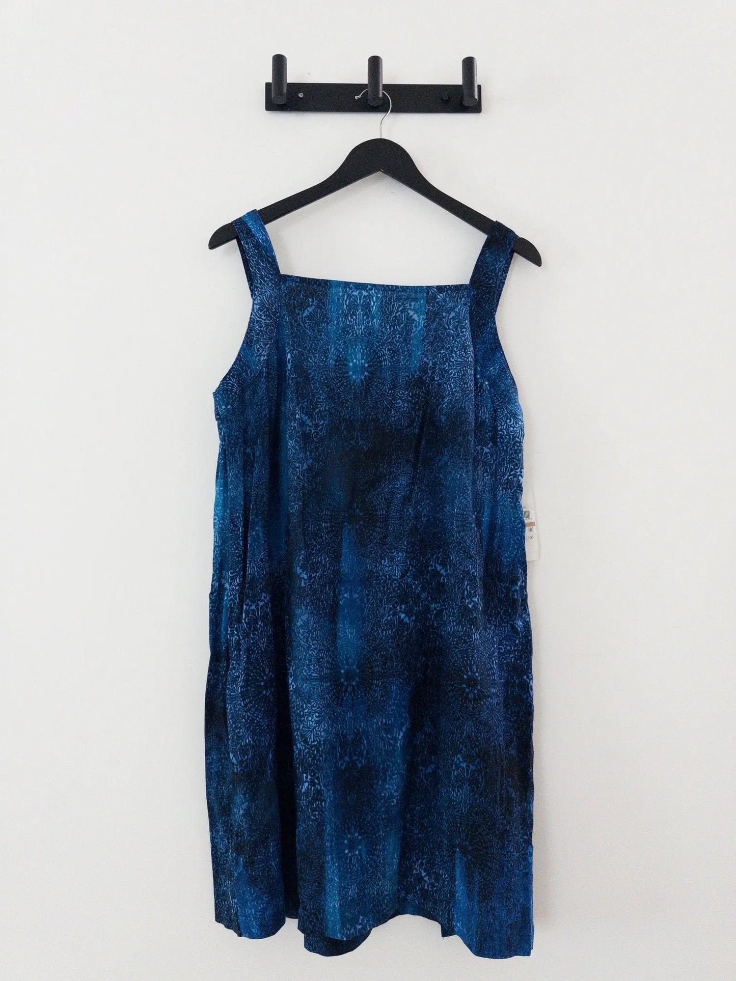 Printed Square-Neck Sleeveless Dress DKNY