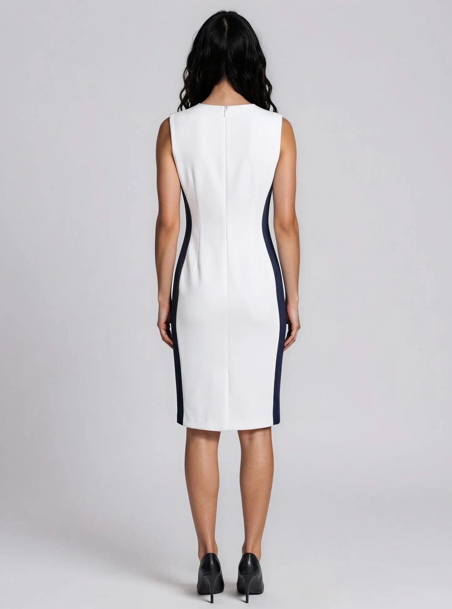 Colorblocked Sleeveless Scuba Sheath Dress - Layalita