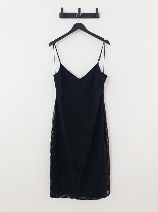 Embroidered Sleeveless Cocktail Dress - Layalita