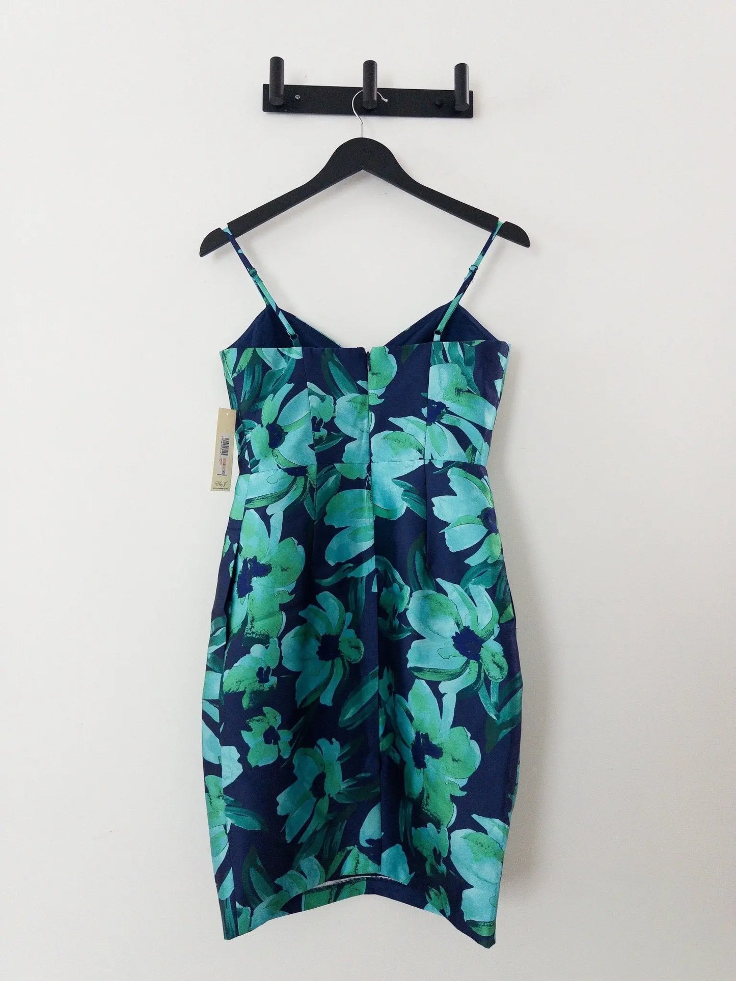 Jacquard Floral Sleeveless Dress - Layalita