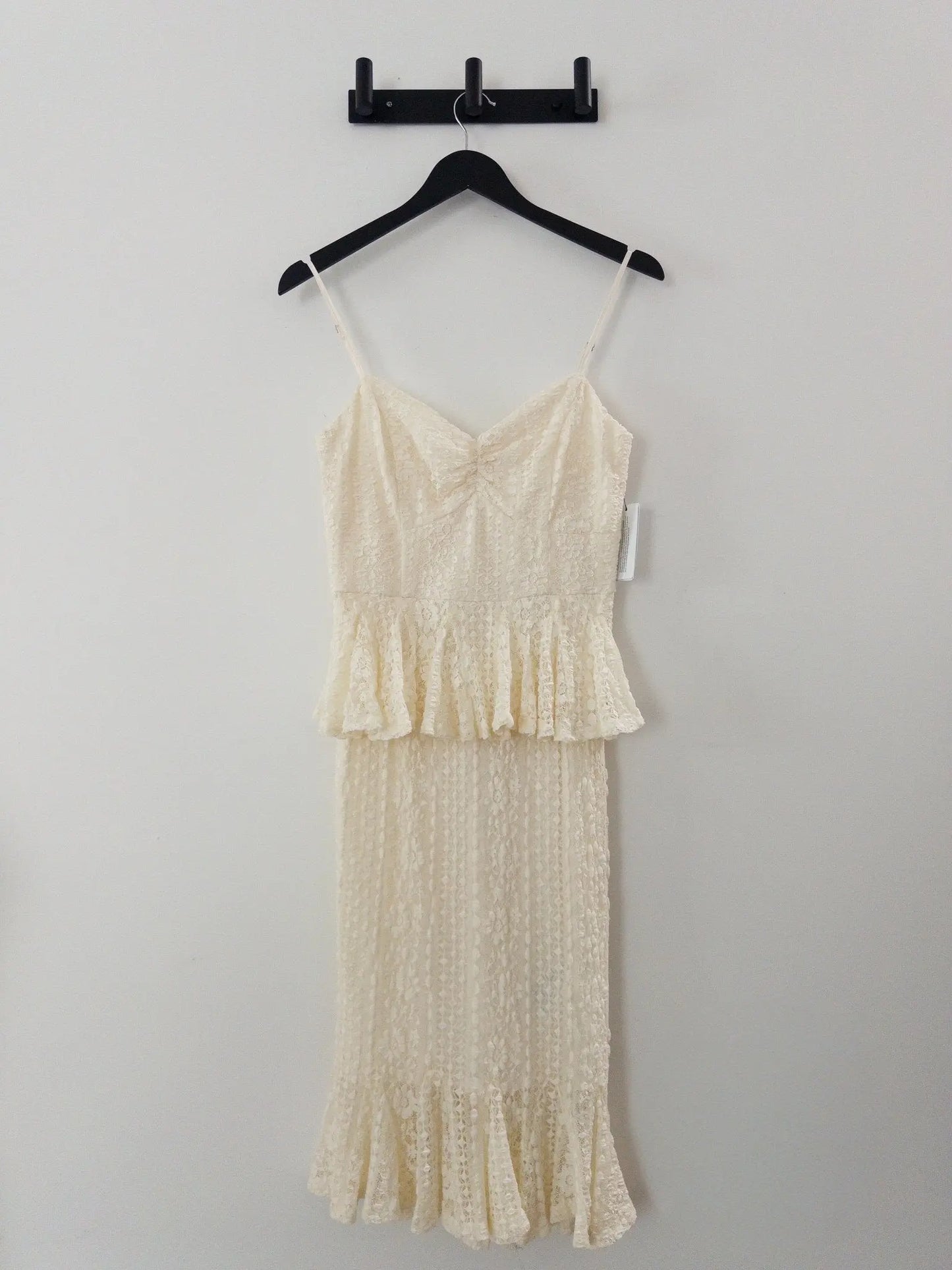 Lula Ruffle-Waist Sleeveless Lace Dress - Layalita