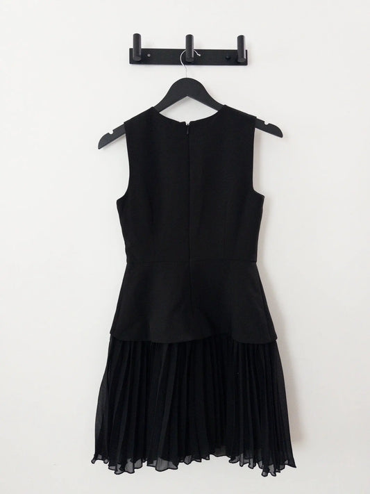 Mixed-Media Sleeveless Pleated Dress - Layalita