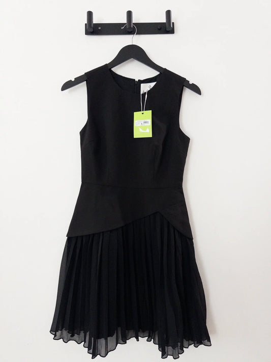 Mixed-Media Sleeveless Pleated Dress - Layalita