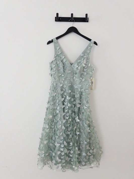 Petite Sleeveless Fit & Flare 3D-Appliqué Dress Eliza J 
