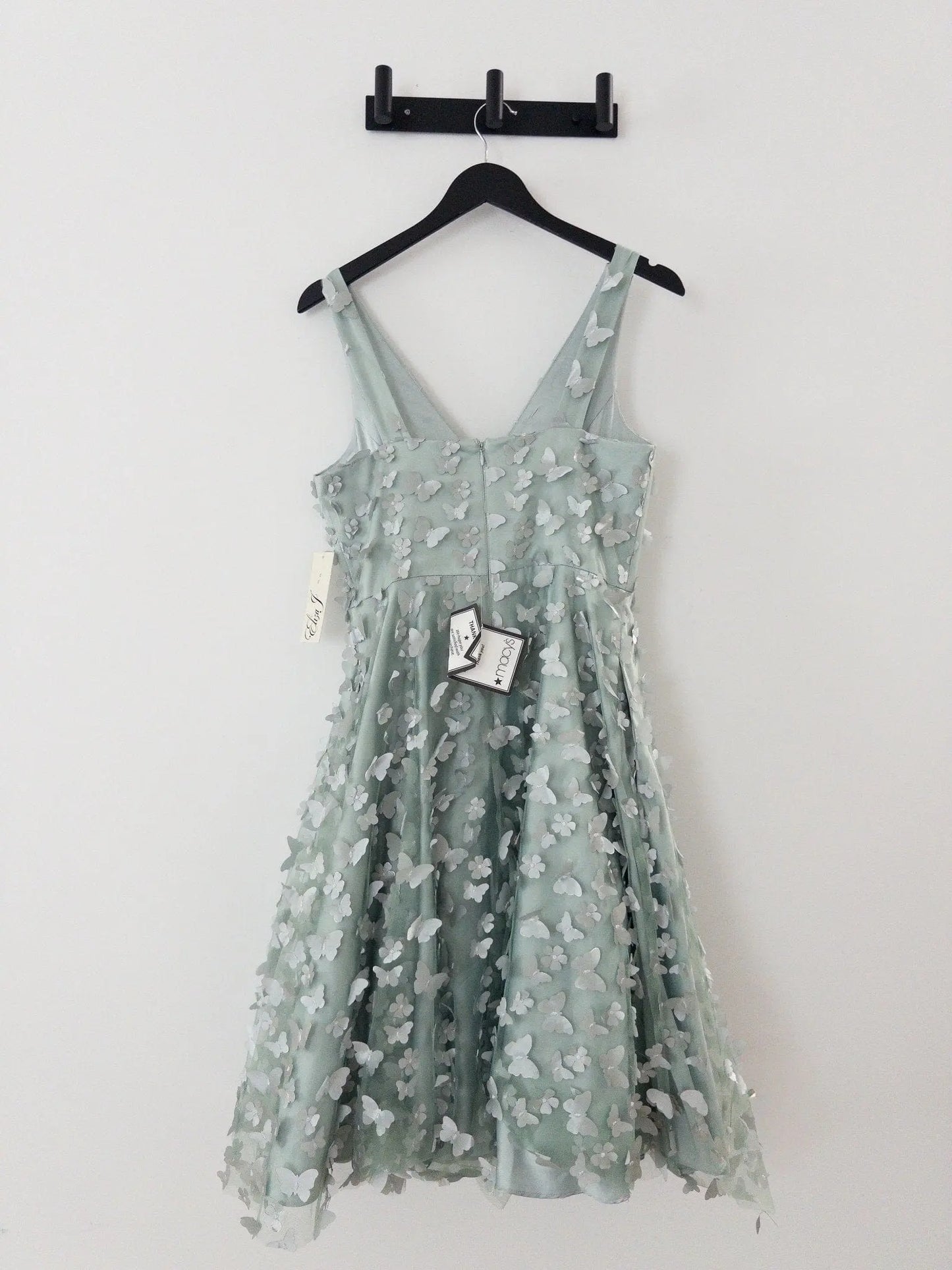 Petite Sleeveless Fit & Flare 3D-Appliqué Dress Eliza J 