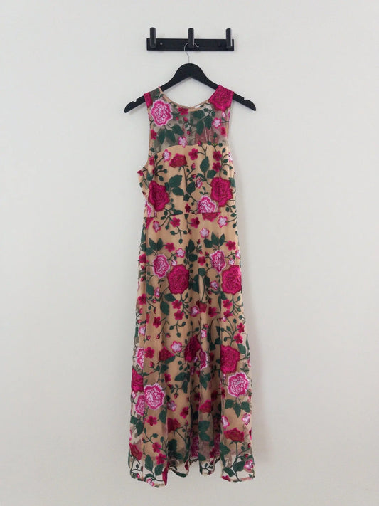 Pink Rose Embroidered Sleeveless Dress - Layalita