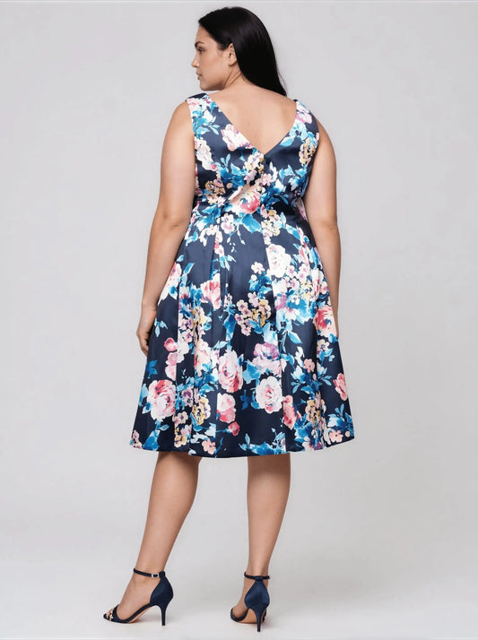 Plus Size A - Line Printed V - Neck Sleeveless Dress - Layalita