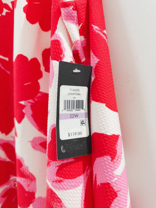 Plus Size Floral - Print Sleeveless Shift Dress - Layalita