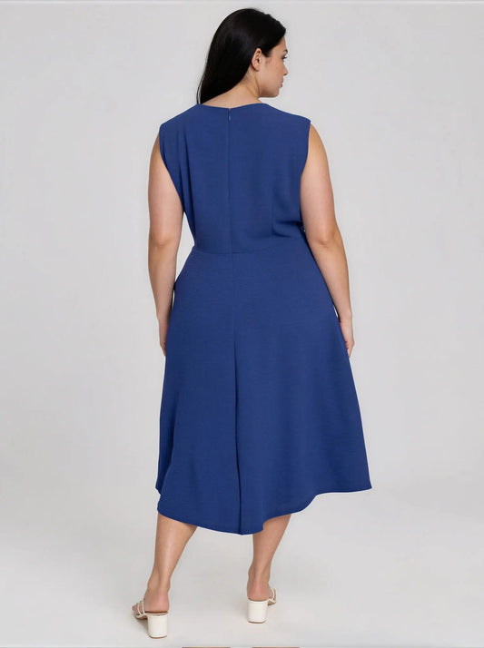 Plus Size Side - Cinched Sleeveless Midi Dress - Layalita