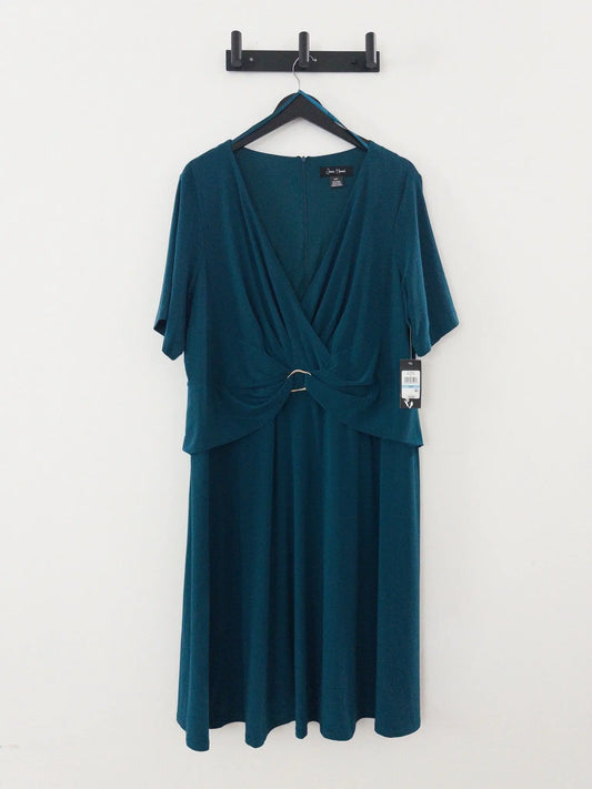 Plus Size V-Neck Jersey Midi Dress - Layalita