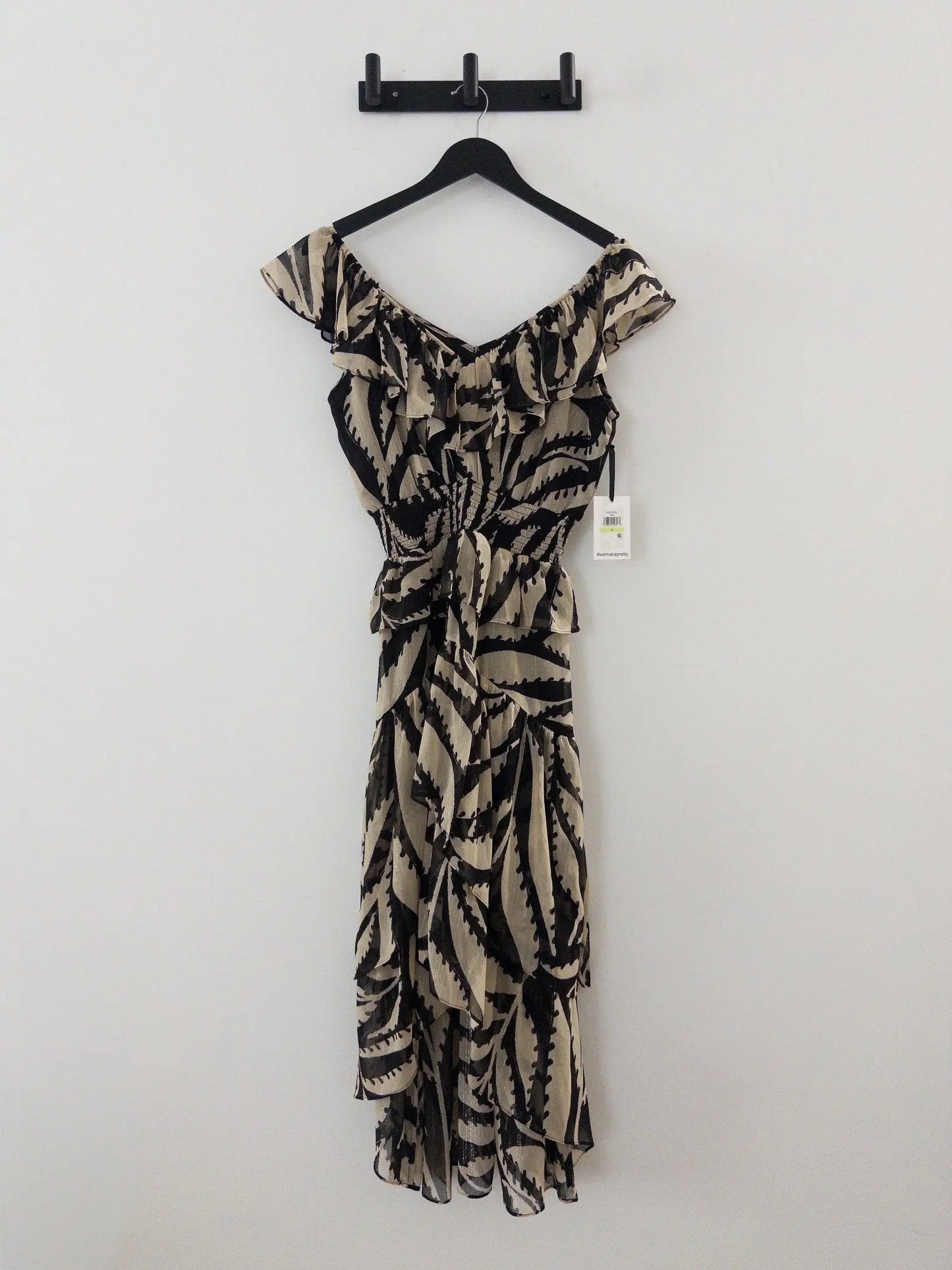 Sleeveless Chiffon A - Line Dress - Layalita
