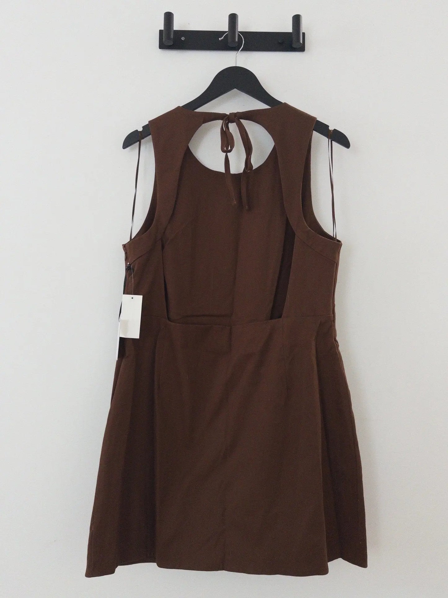 Sleeveless Sheath Dress - Layalita