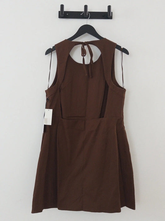 Sleeveless Sheath Dress - Layalita