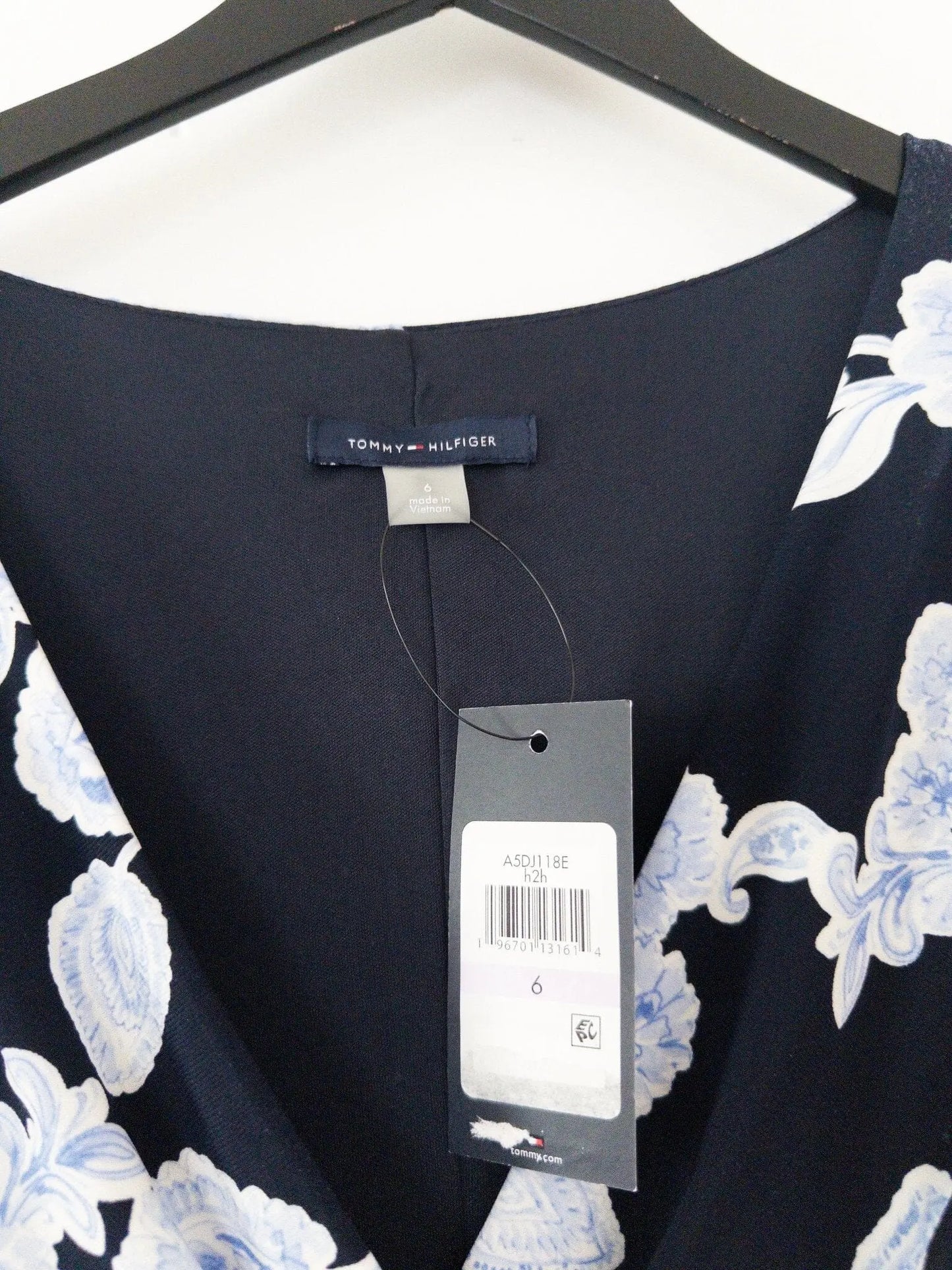 V-Neck Ruched-Sleeve Dress Tommy Hilfiger 